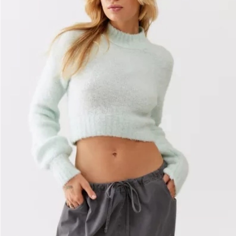 Urban Outfitters Avril Cropped Mock Neck Sweater in Sky